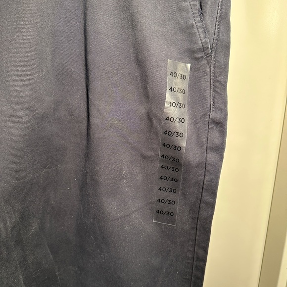 AMERICAN EAGLE OUTFITTERS - Flat Front Navy Flex Slim Khakis, Size 40x30, NWT - Picture 6 of 12